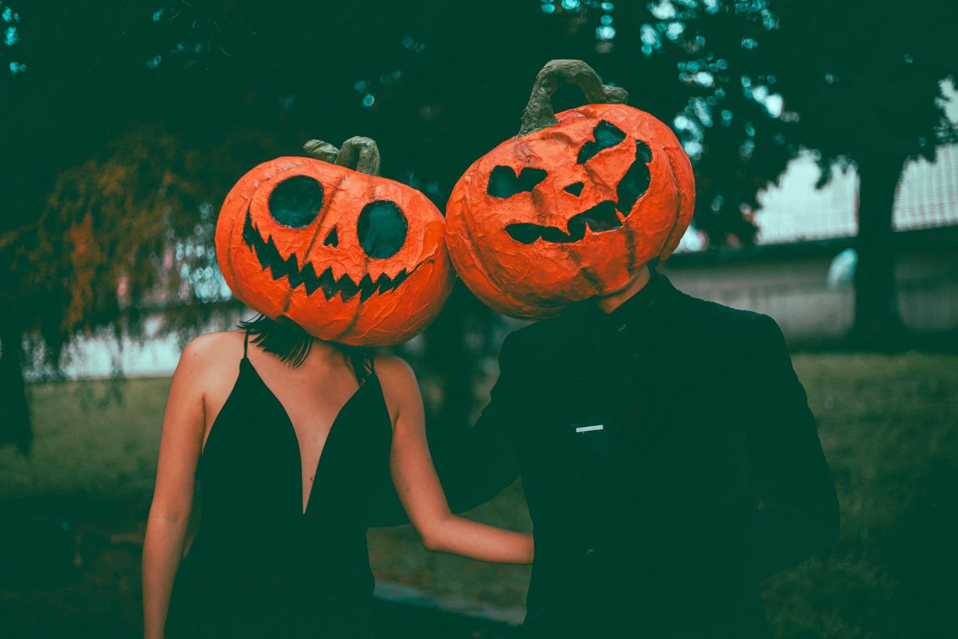Disfraces de Halloween para parejas y grupos: 5 ideas 2026